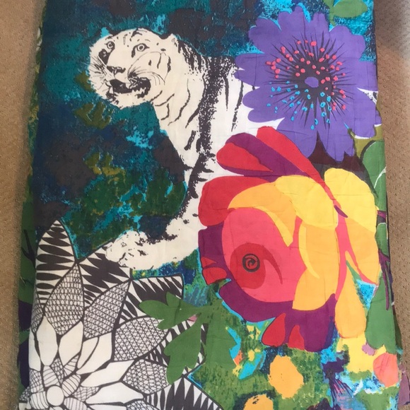 Anthropologie Other - Anthropologie Bedding Comforter
